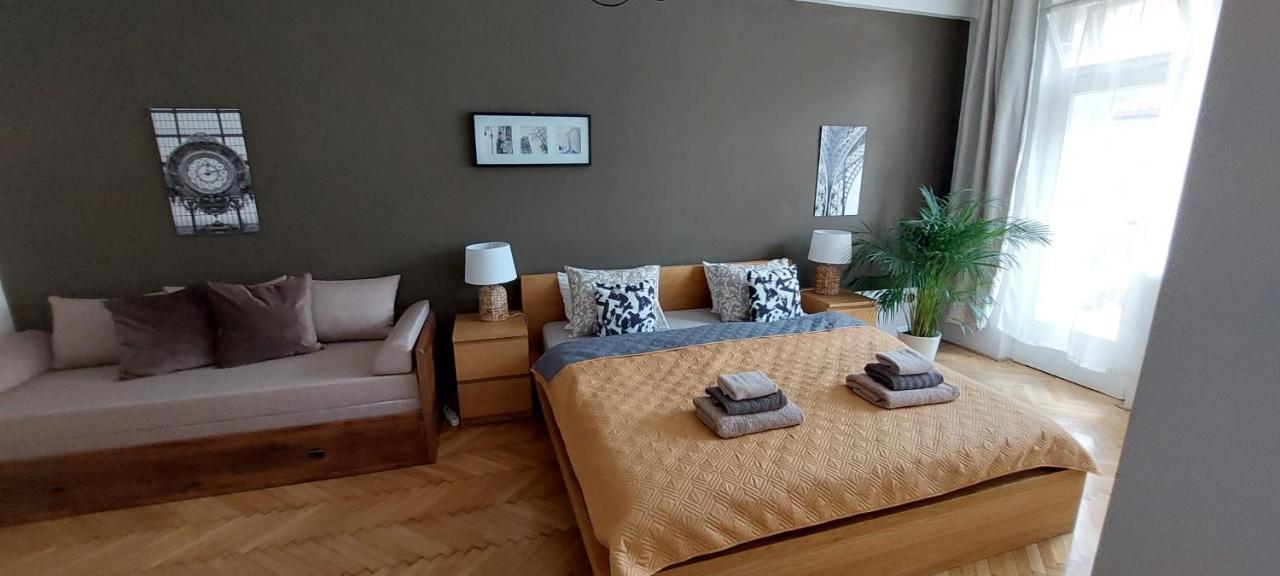 Apartamento Anenska By Charles Bridge 2 Praga Exterior foto