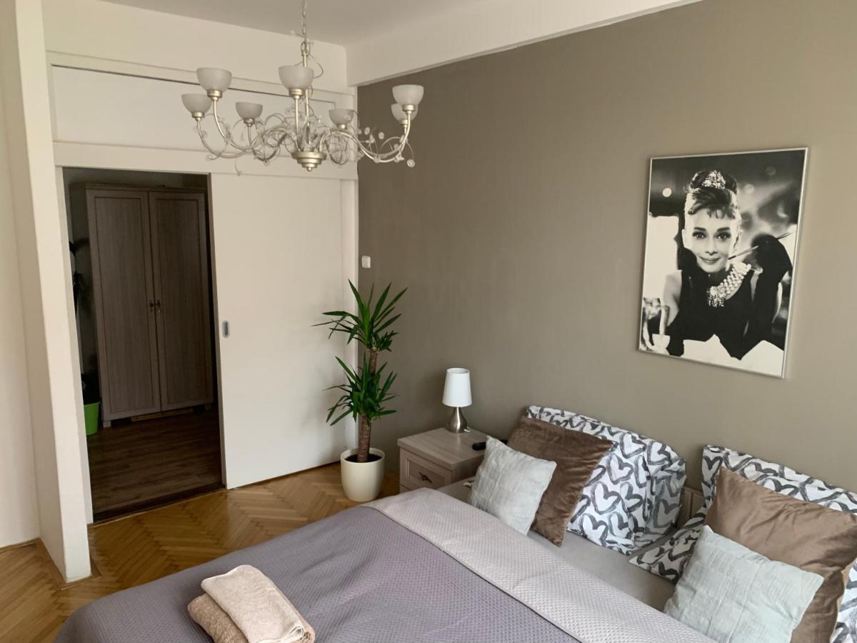 Apartamento Anenska By Charles Bridge 2 Praga Exterior foto